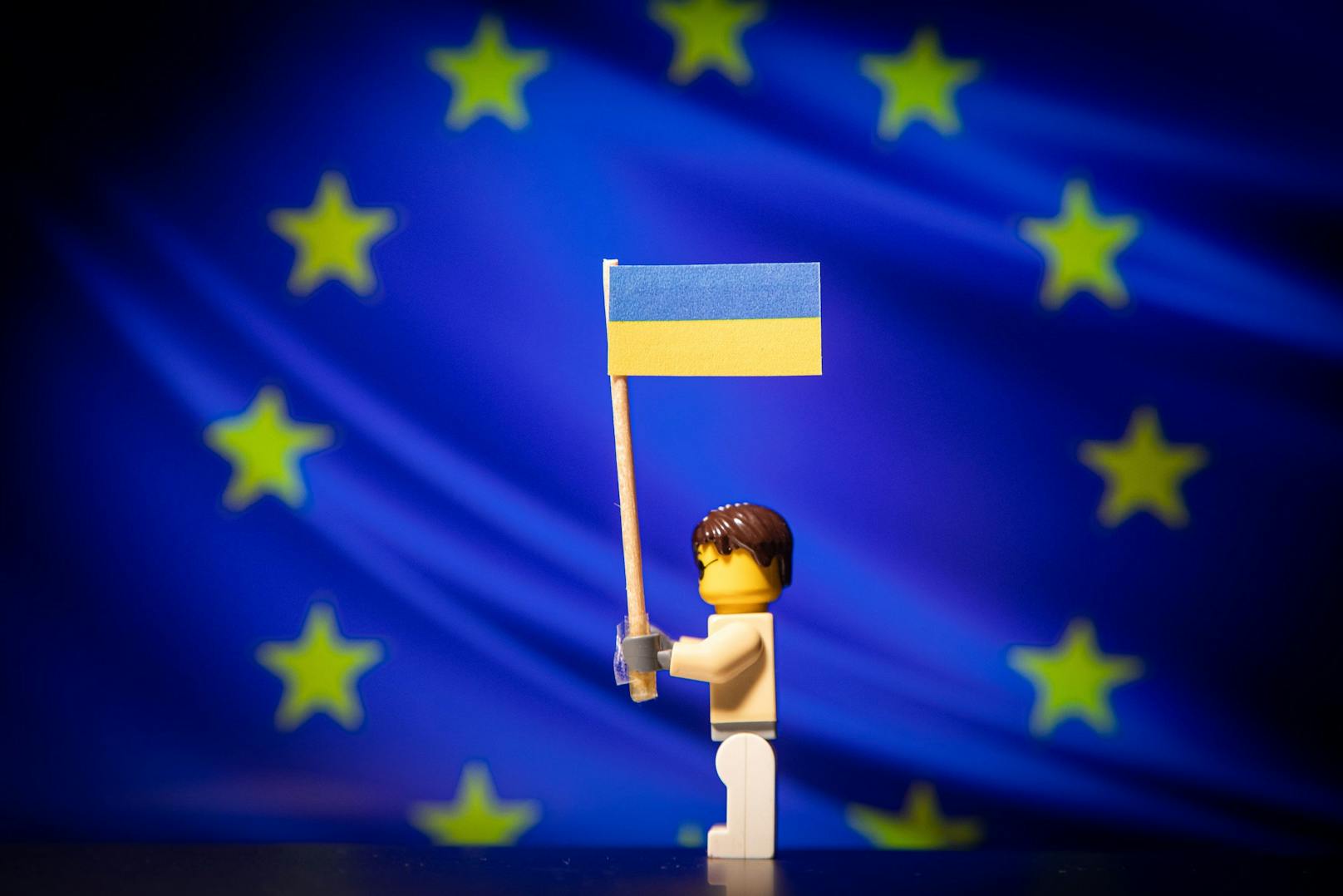 Die Ukraine hat am Donnerstag den EU-Kandidatenstatus erhalten.