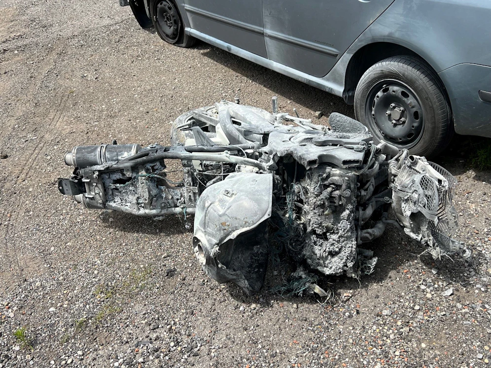 Der Motorradfahrer starb noch am Unfallort.