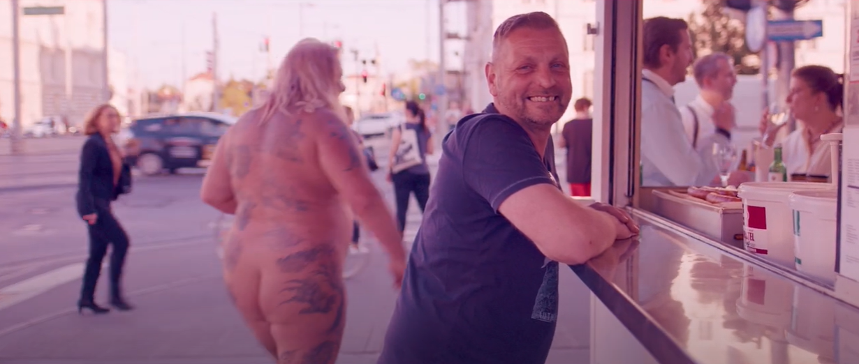 Nackter Würstelstand: ATV-Star Gerhard flitzt beim 