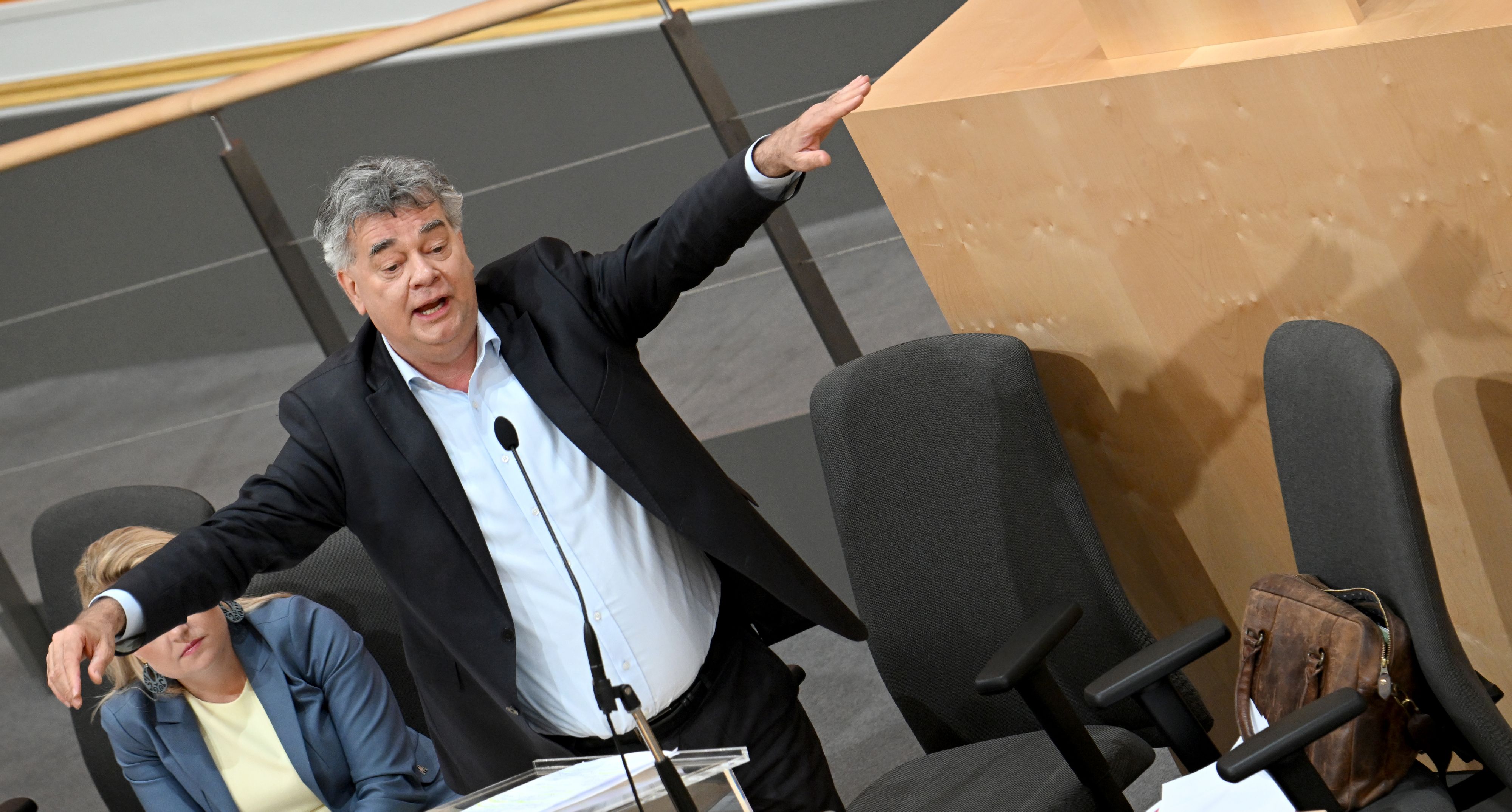 Vizekanzler Werner Kogler (Grüne) im Rahmen einer Sondersitzung des Nationalrates.