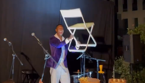 David Alaba und der Klappstuhl zum 30er