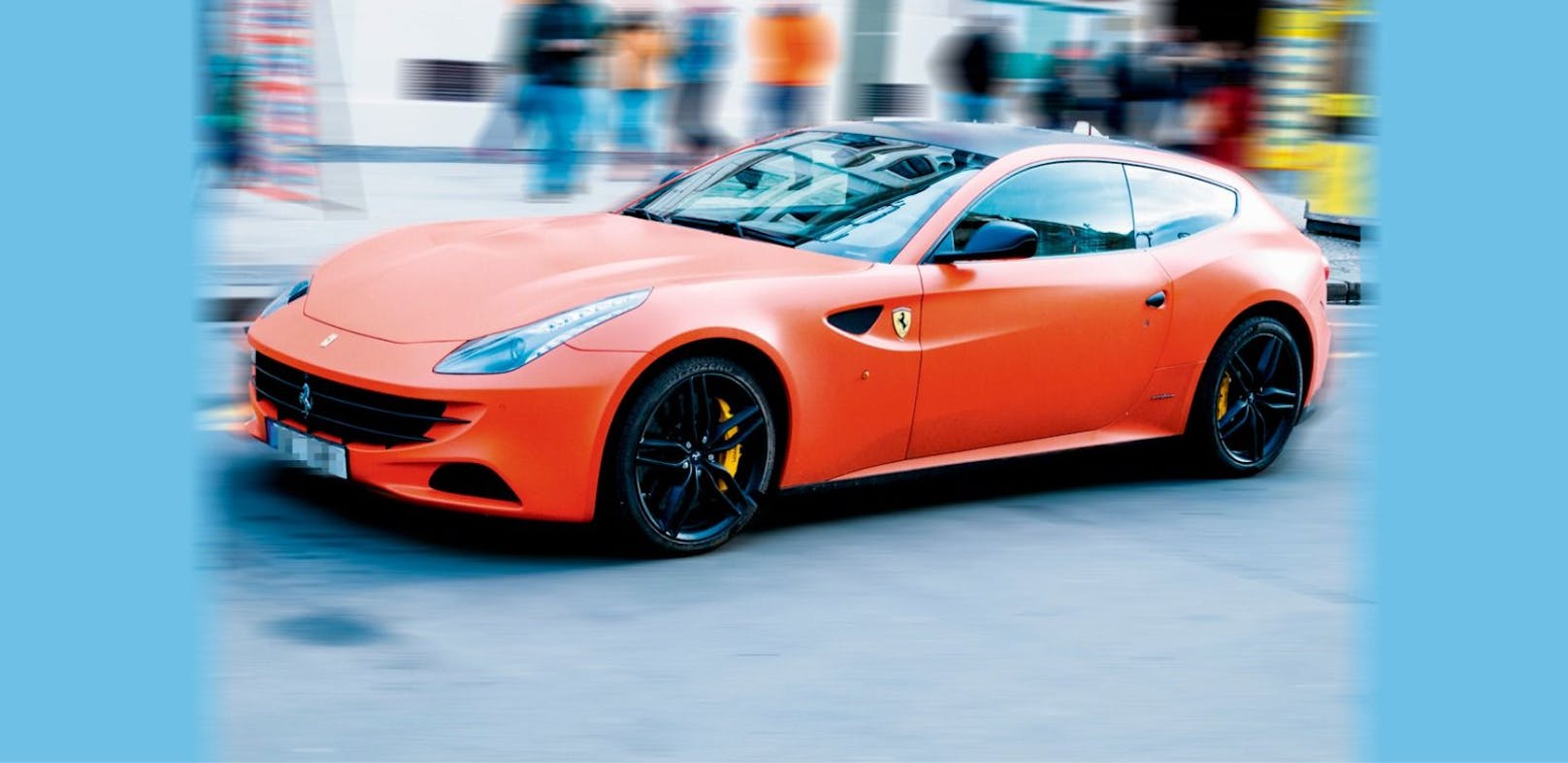 Der Lenker eines orangenen Ferrari wird von der Polizei gesucht. (Symbolfoto)