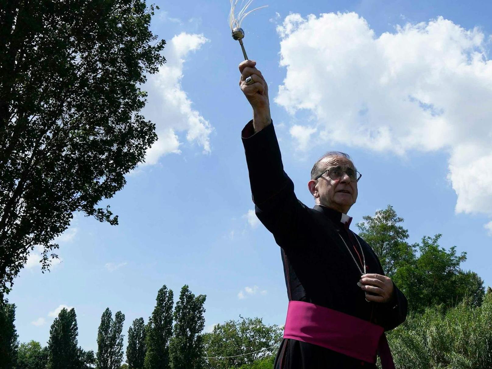 Der Mailänder Erzbischof Mario Delpini bat Gott um ein "Geschenk des Regens".