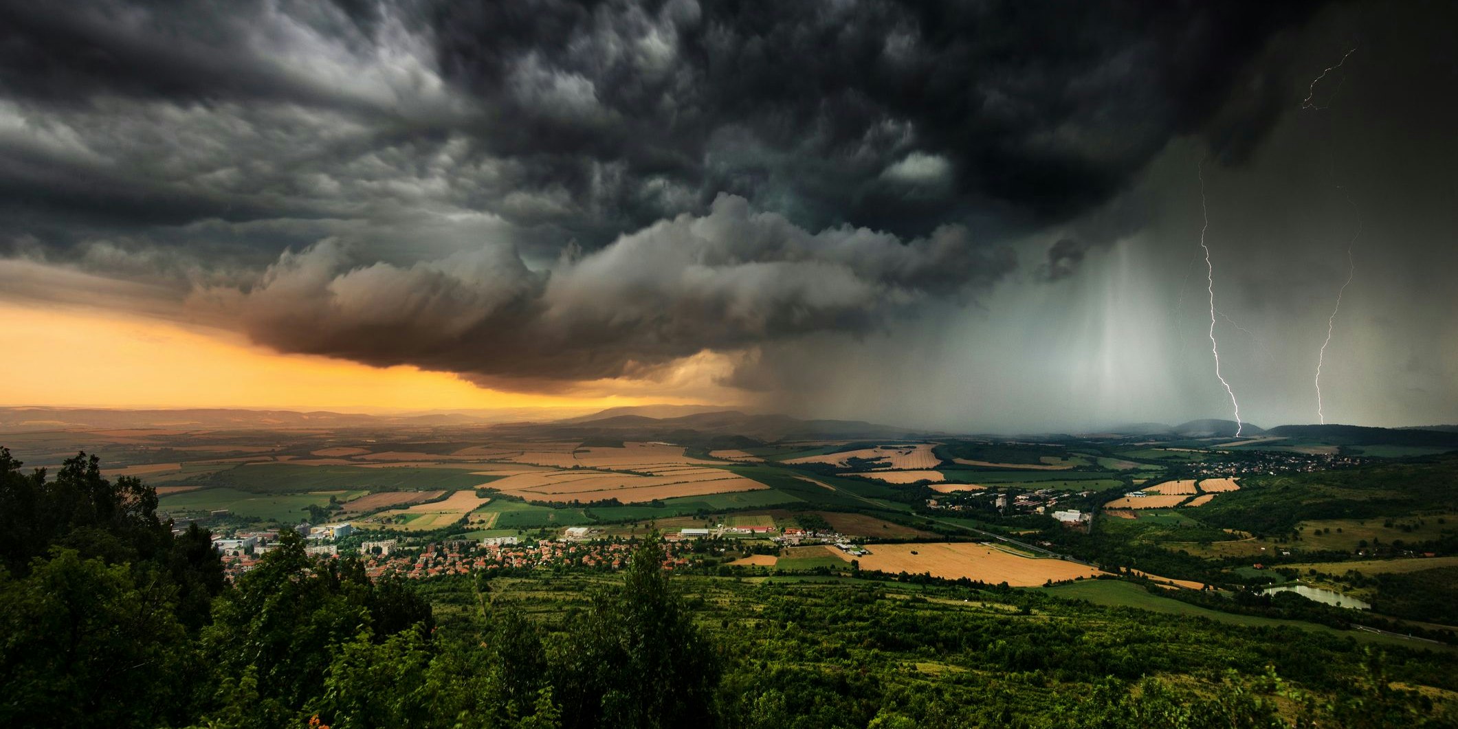 Durch den Sturm kann es in Salzburg sogar zu Stromausfällen kommen (Symbolbild).