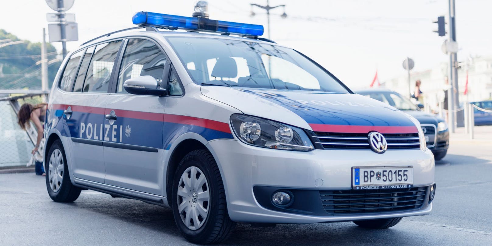 Die Salzburger Polizei zeigte den Fahrerflüchtigen an. (Symbolbild)
