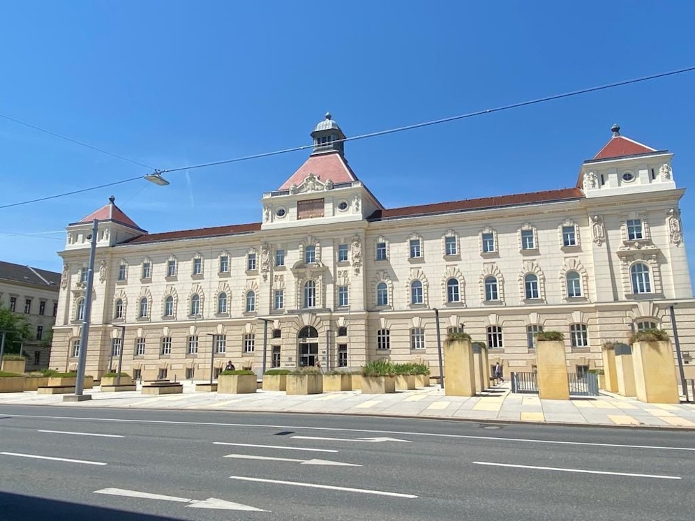 Der 52-Jährige muss sich bald wegen Mordes verantworten.