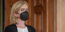 "Unwürdig" – Rauch geht auf Ministerin Gewessler los