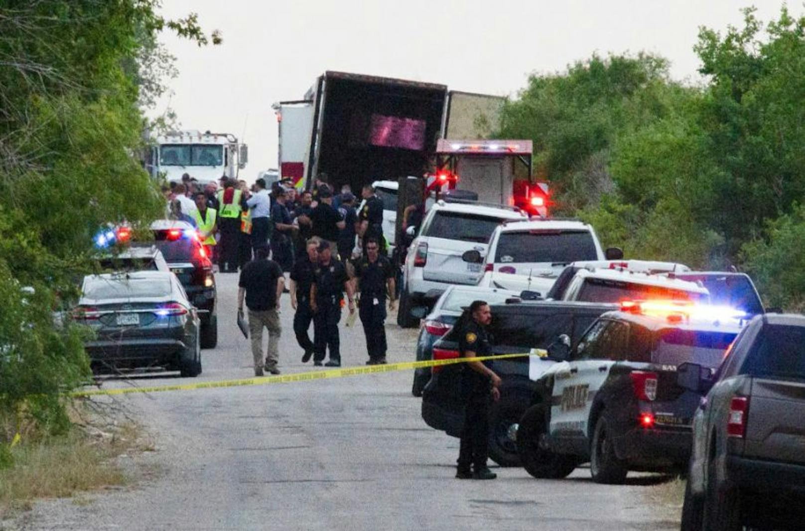 Leichen von 46 Migranten in Lastwagen in Texas gefunden
