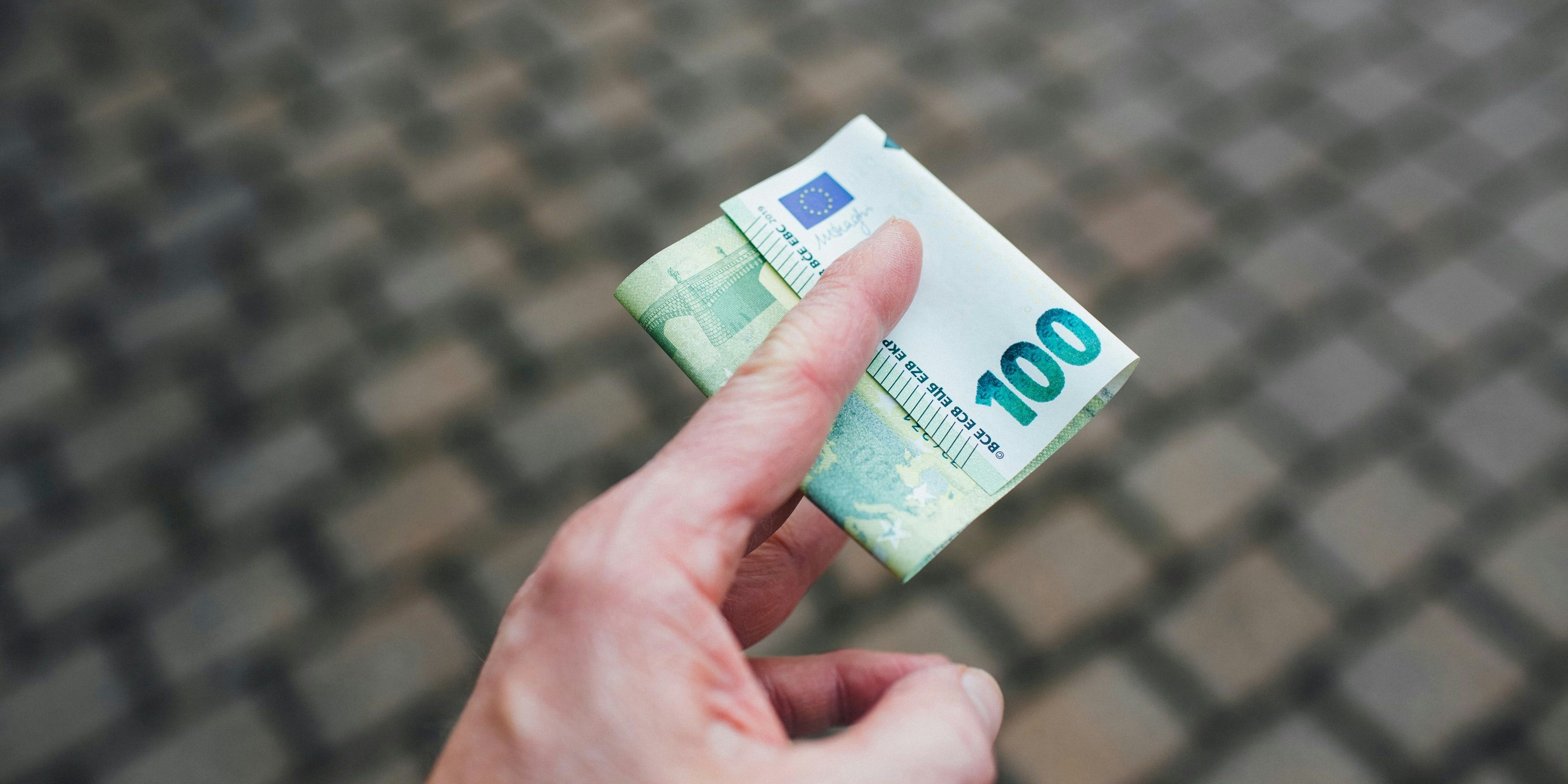 Es bleibt nichts mehr übrig: Die Teuerung macht auch für die Mittelschicht das Leben immer unleistbarer.