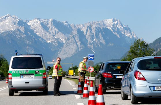 Deutsche Polizisten fassten einen Österreicher. (Symbolfoto)