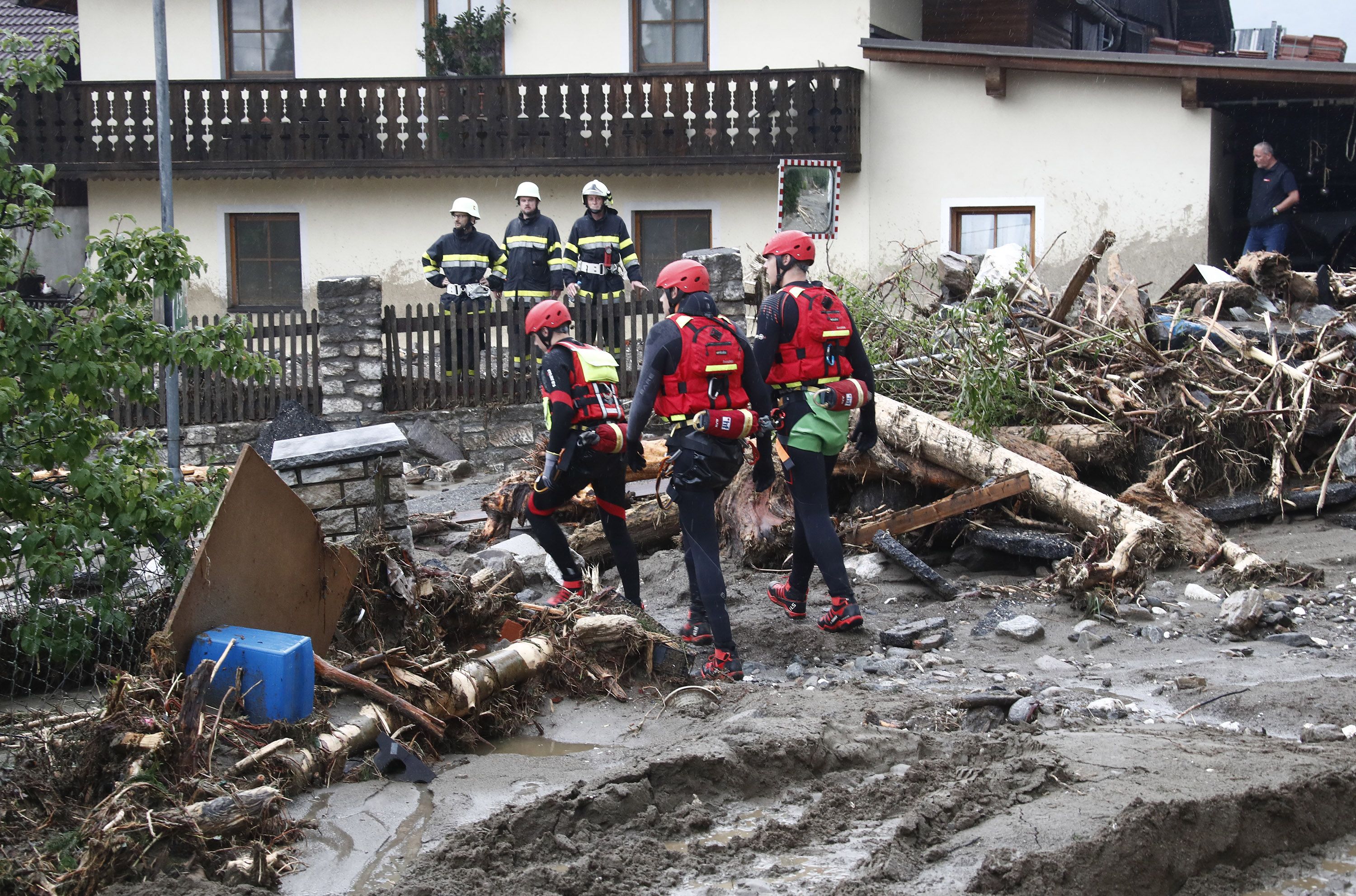 Katastrophale Unwetter Fordern Erstes Todesopfer | Heute.at