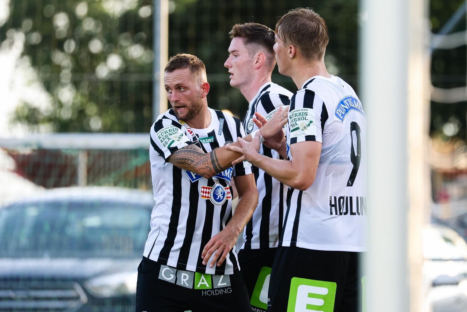 David Schnegg jubelt mit Jakob Jantscher