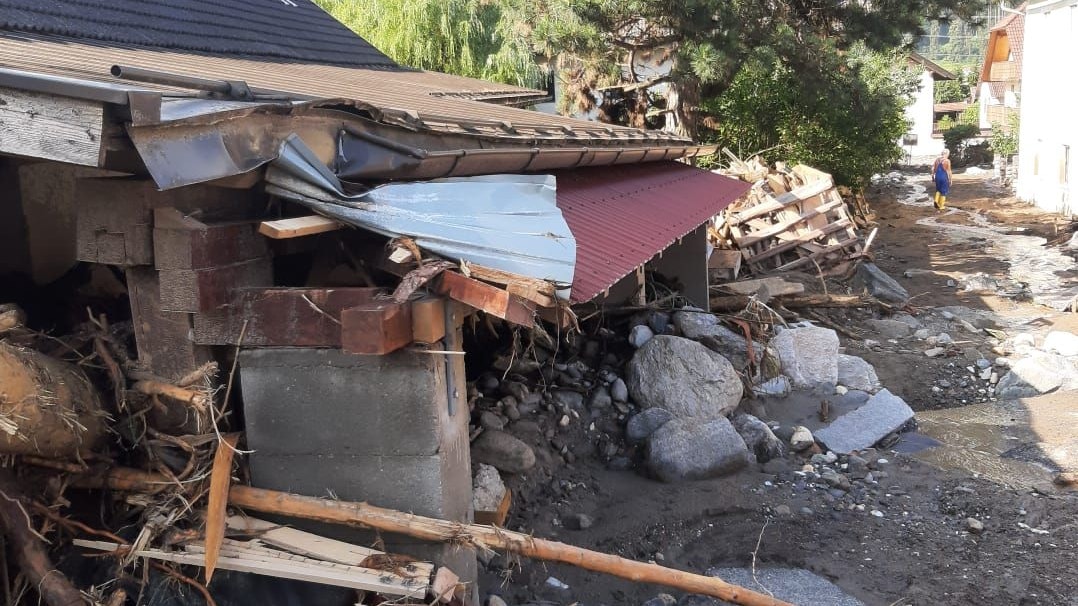 Der Regen hat aufgehört, nun wird langsam das Ausmaß der Verwüstung in Mittelkärnten sichtbar. 
