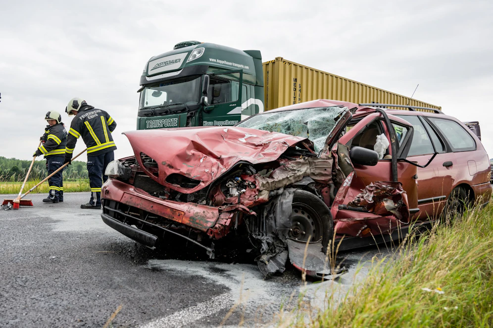 Das Auto des 31-Jährigen wurde komplett zerstört.