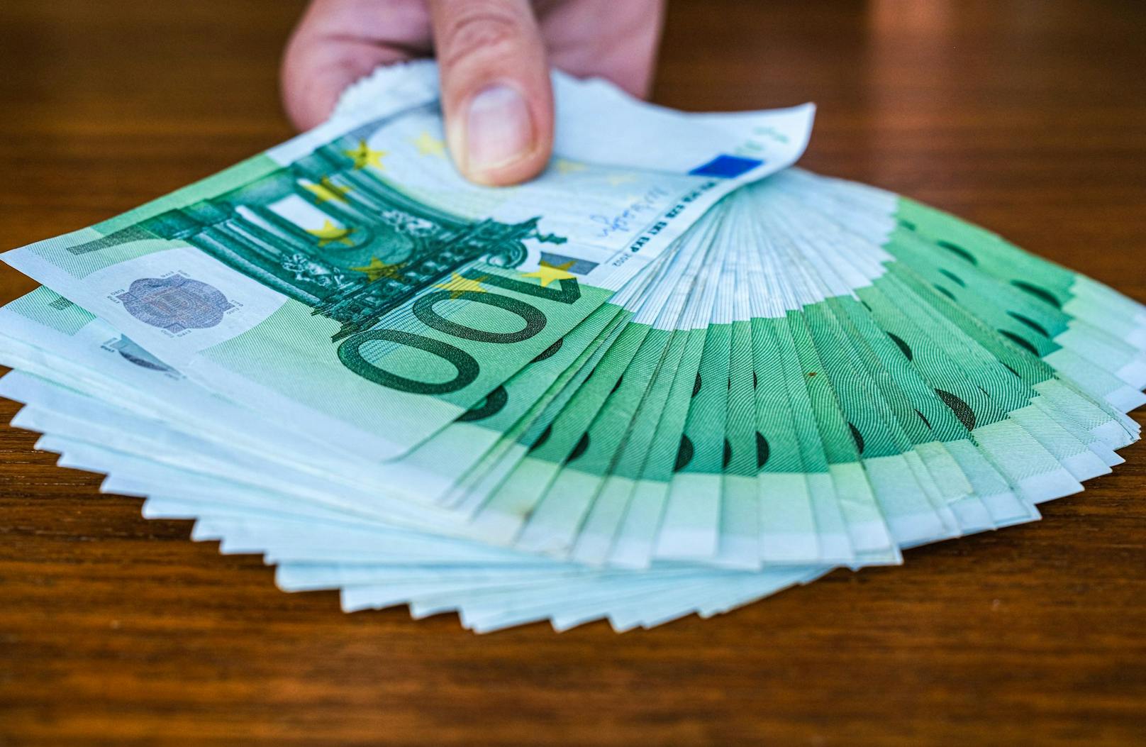 Österreicher sollen mit mehreren Tausend Euro entlastet werden.