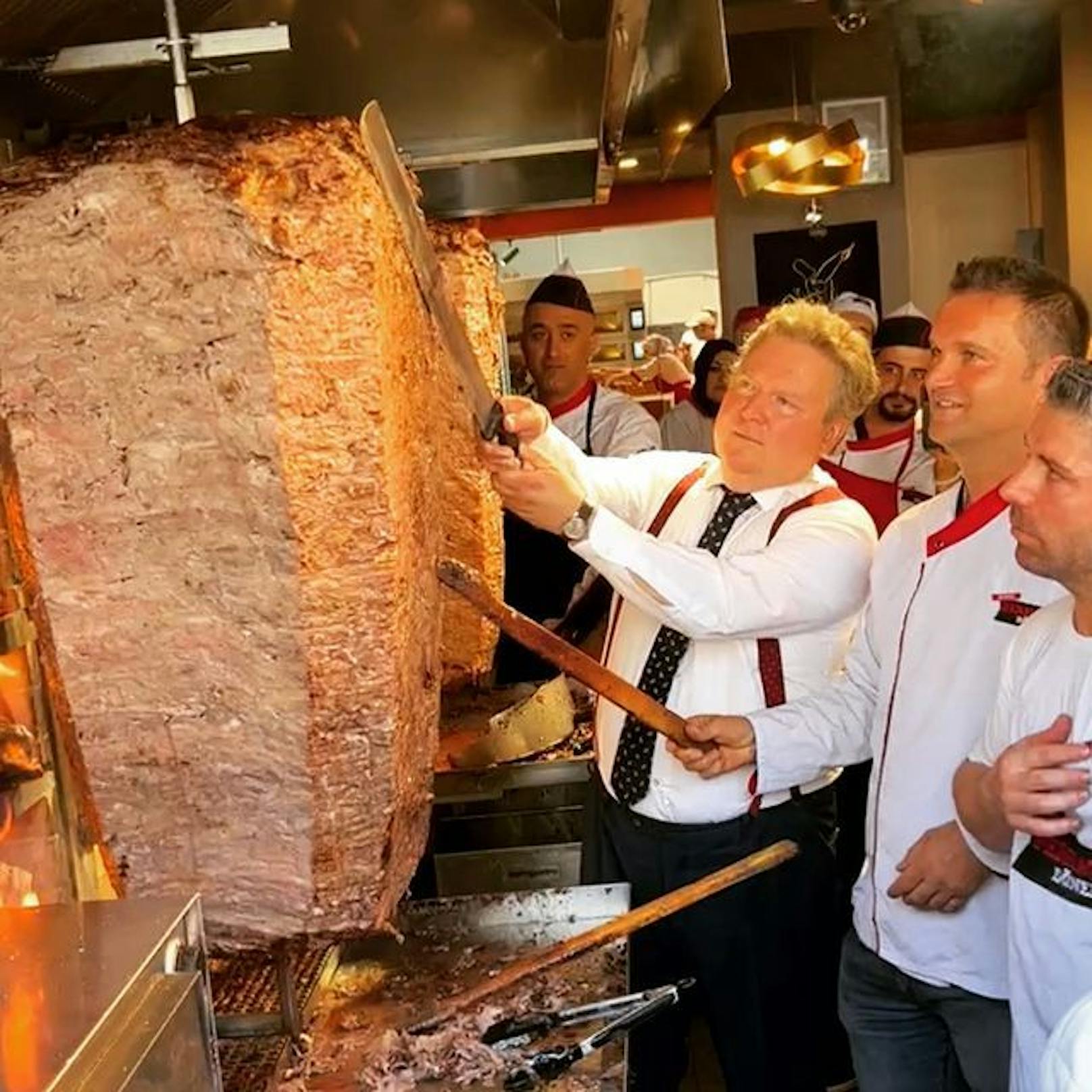 Im Restaurant "Ferhat" übernahm Ludwig kurzerhand selbst das Ruder.