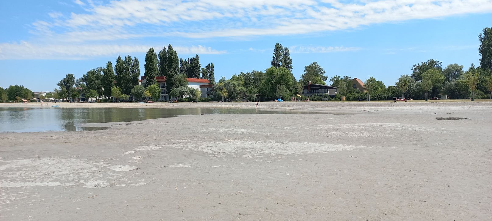 In Podersdorf am See trocknet das Wasser brutal aus.