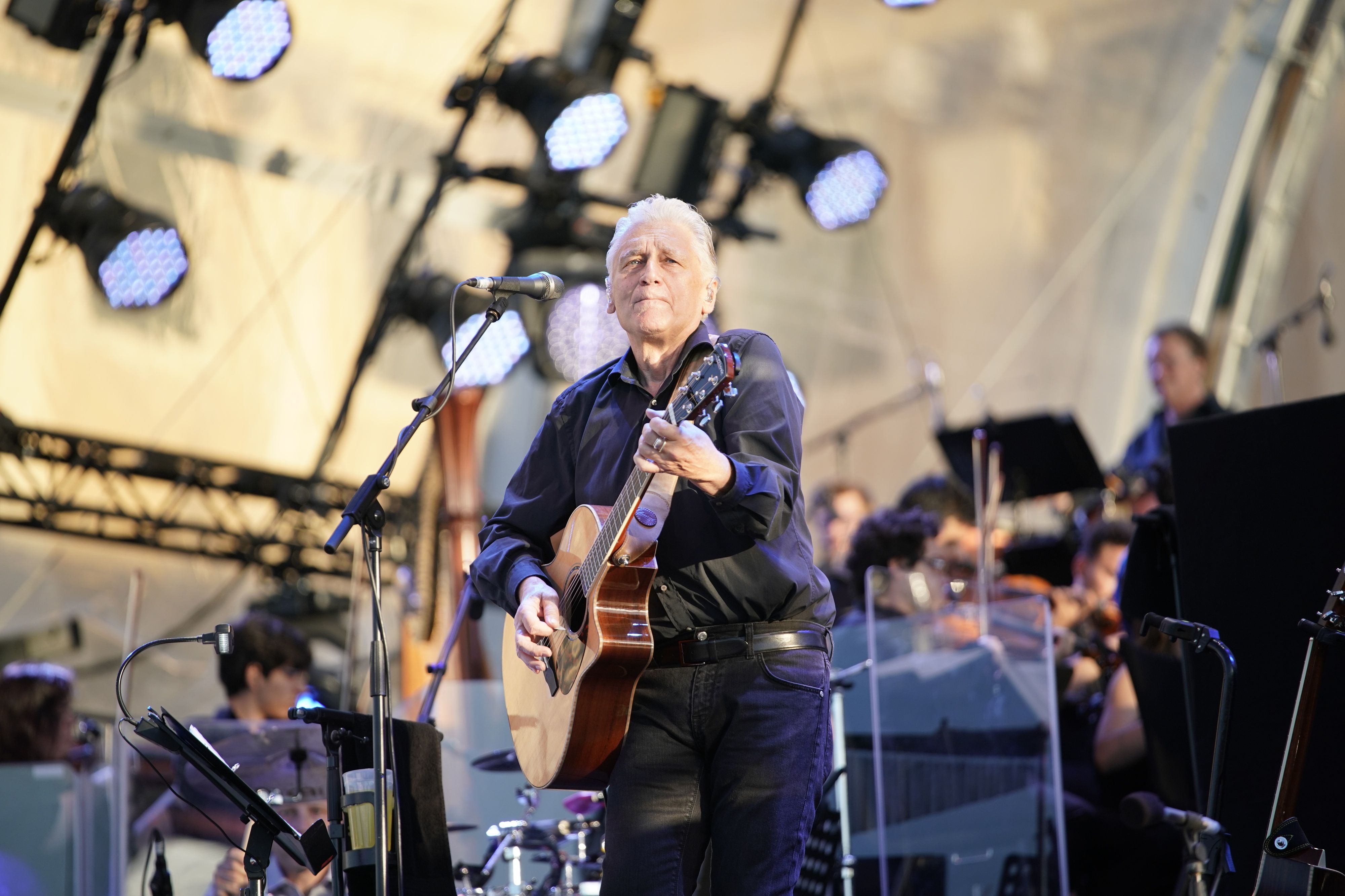 Fendrich spielt live in Schönbrunn.