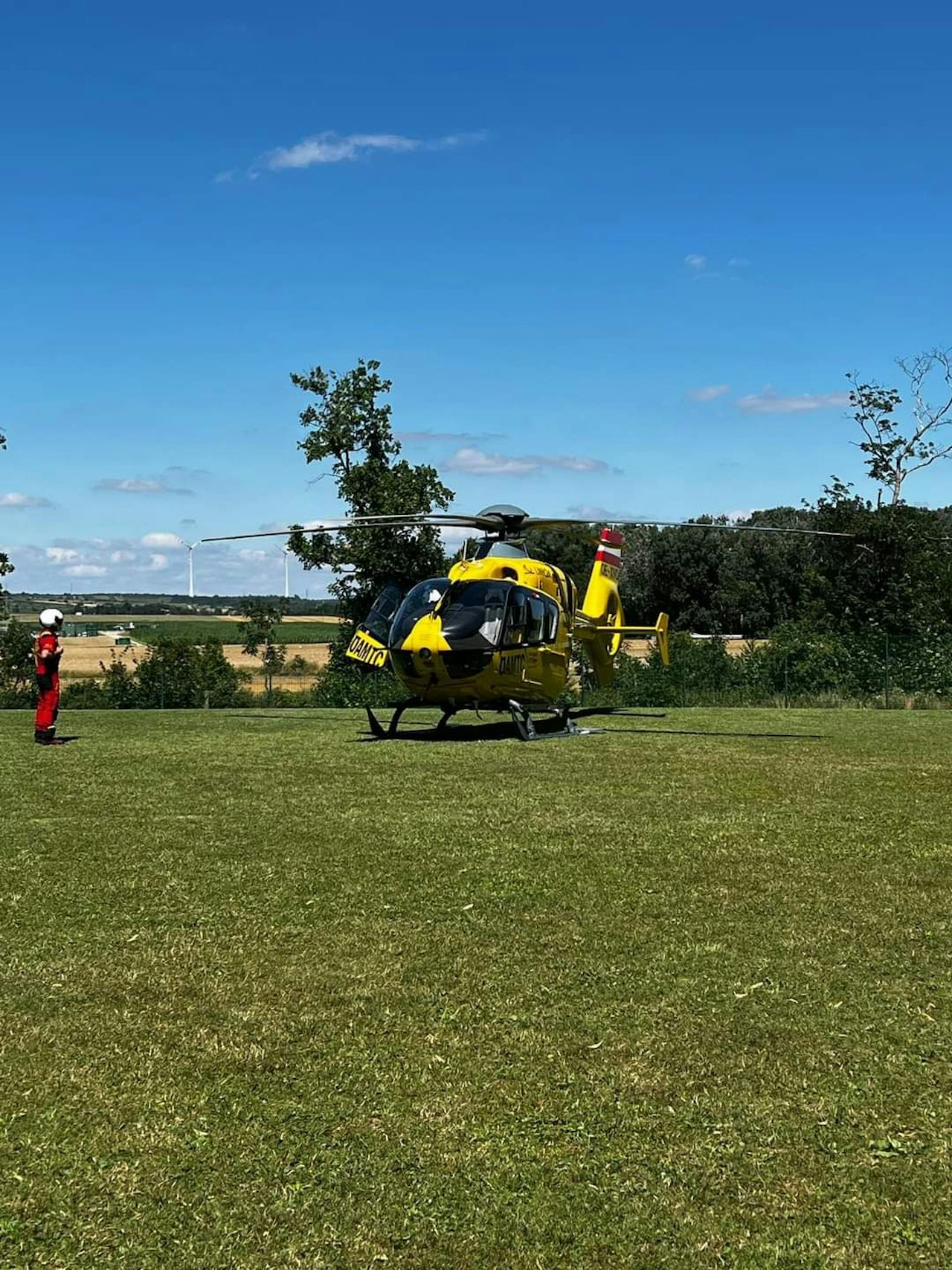 Heute.at - Rettungsaktion im Reyersdorfer Bad – Mann wiederbelebt