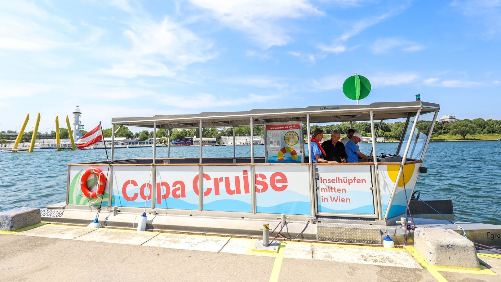 Mit dem Inselboot "Copa Cruise"&nbsp;bietet die Stadt Wien einen neuen Fähr-Service entlang der Neuen Donau.