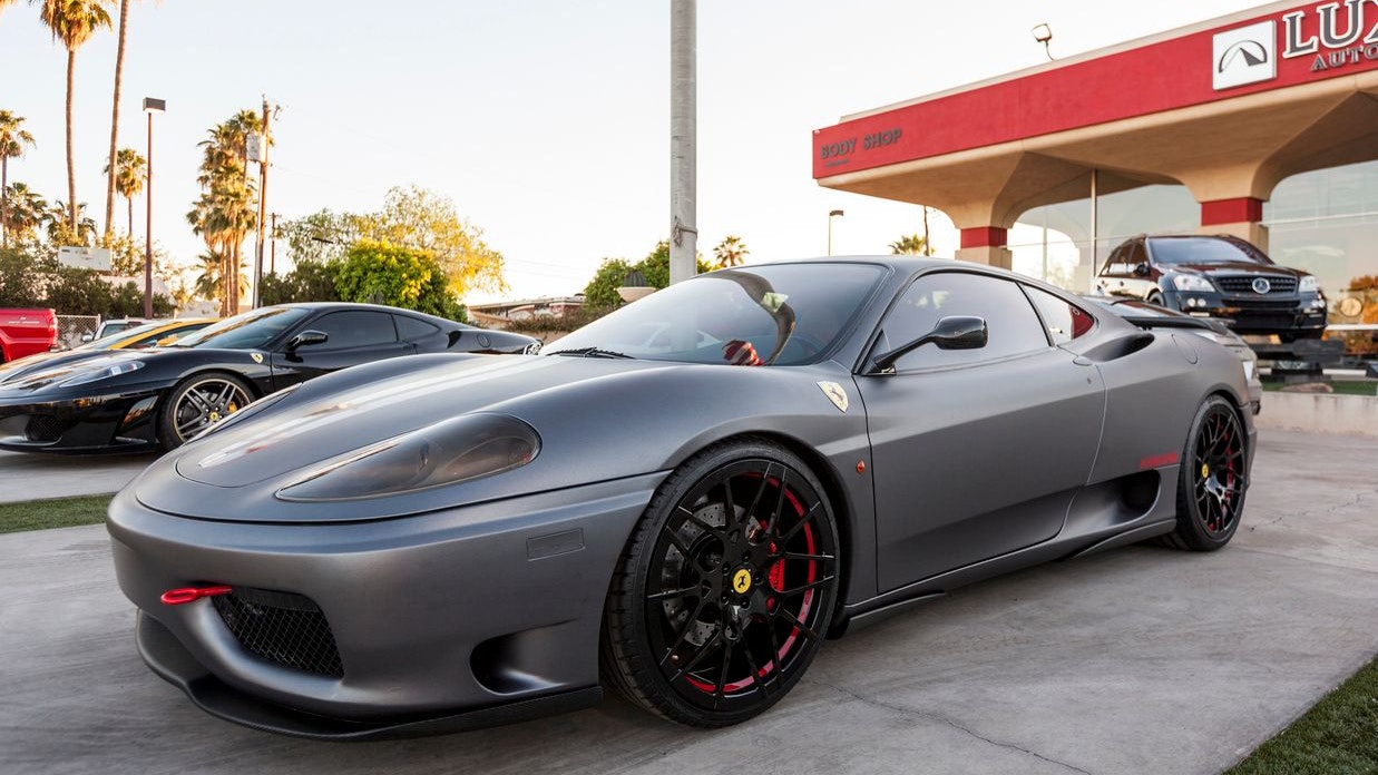 Der junge Mann war mit einem Ferrari 360 unterwegs.