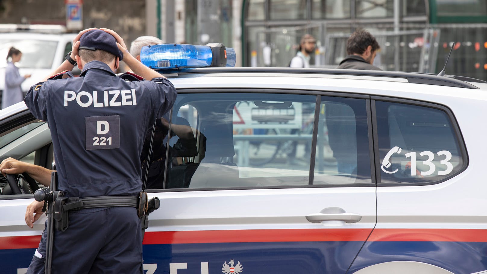 Die Wiener Polizei stellte die Jugendlichen zur Rede.