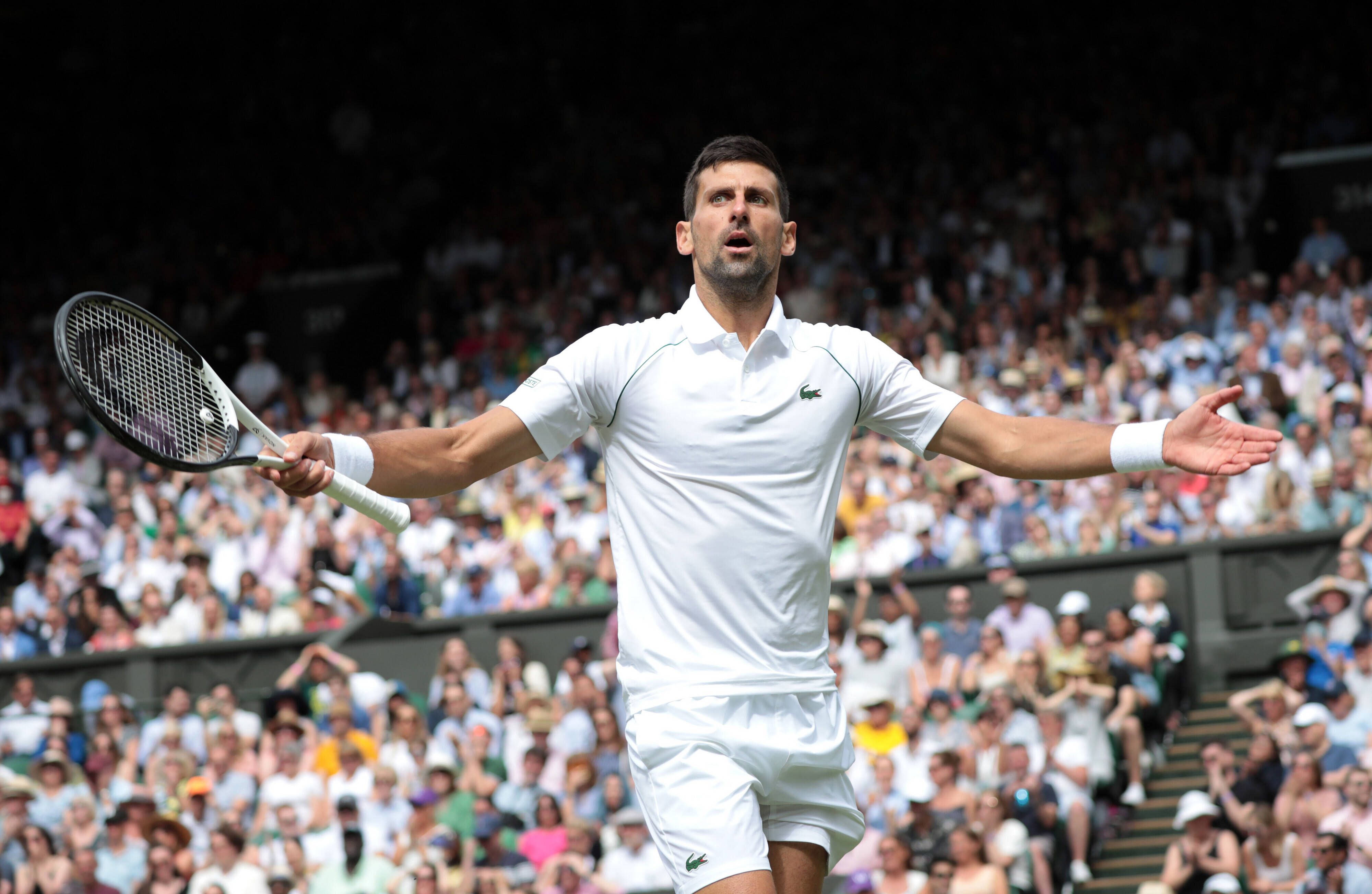 Novak Djokovic lässt sich feiern