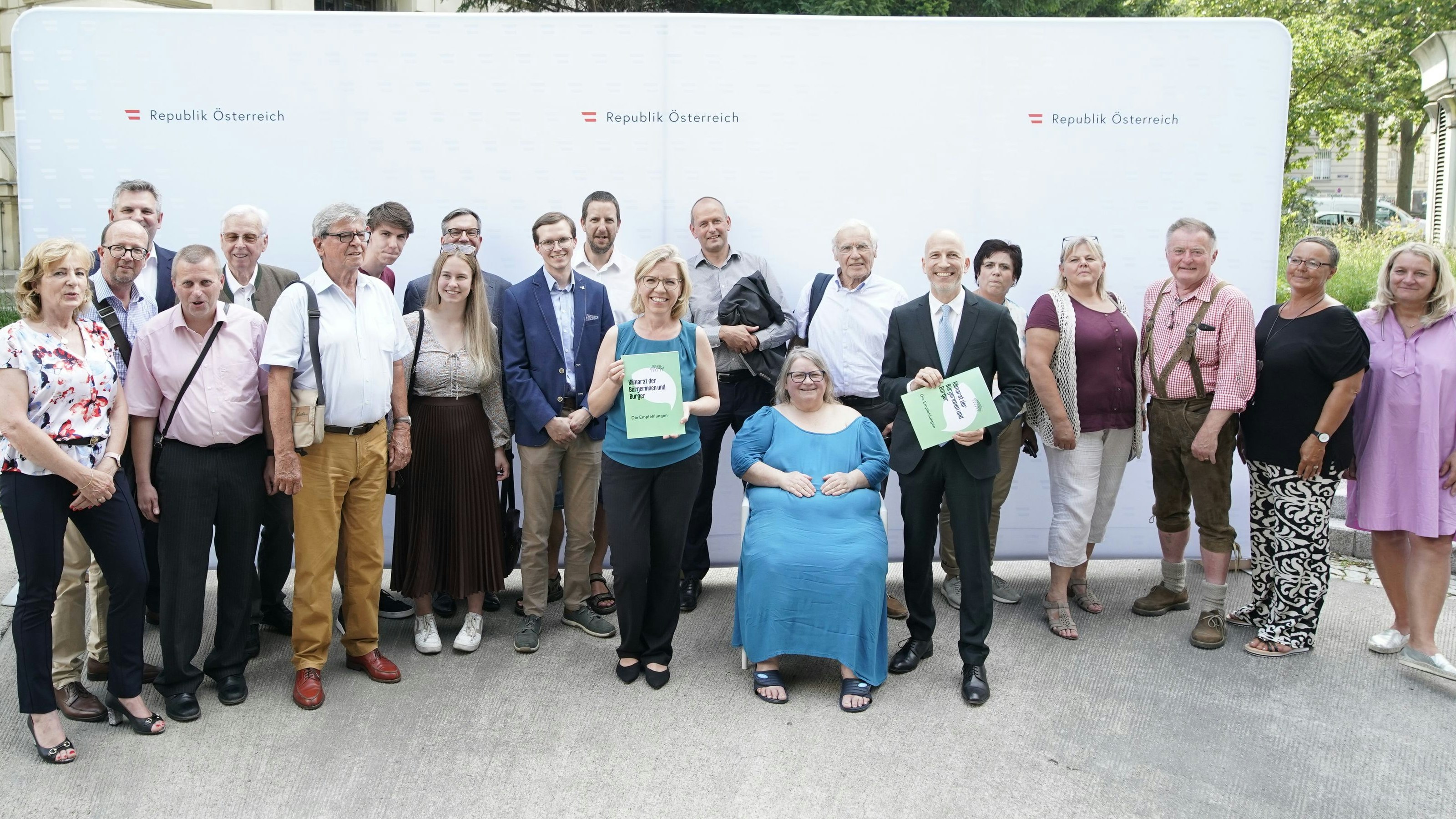 Gewessler und Kocher mit dem Klimarat-Bericht