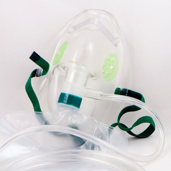 Ein Handgepäck mit Sauerstoffmaske war unauffindbar.