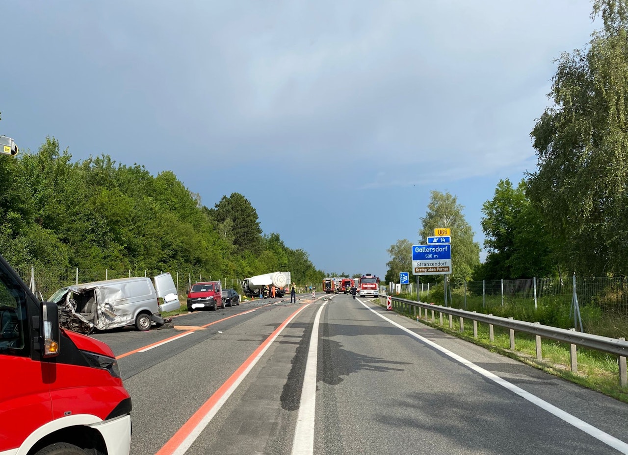 Heute.at - Ein Toter und mehrere Verletzte bei Unfall auf der S3