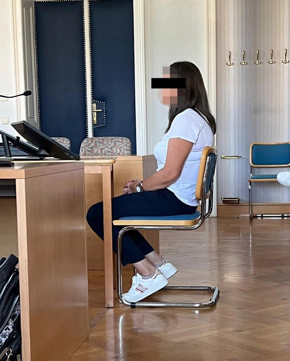 Die 41-Jährige soll auf ihren Partner eingestochen haben. 