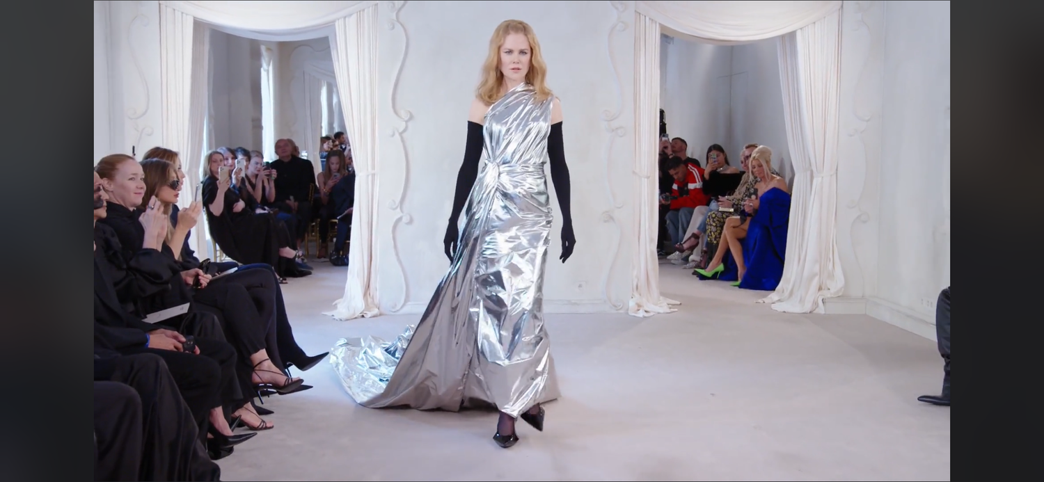 Nicole Kidman wurde von Balenciaga in Alufolie gewickelt - oder?