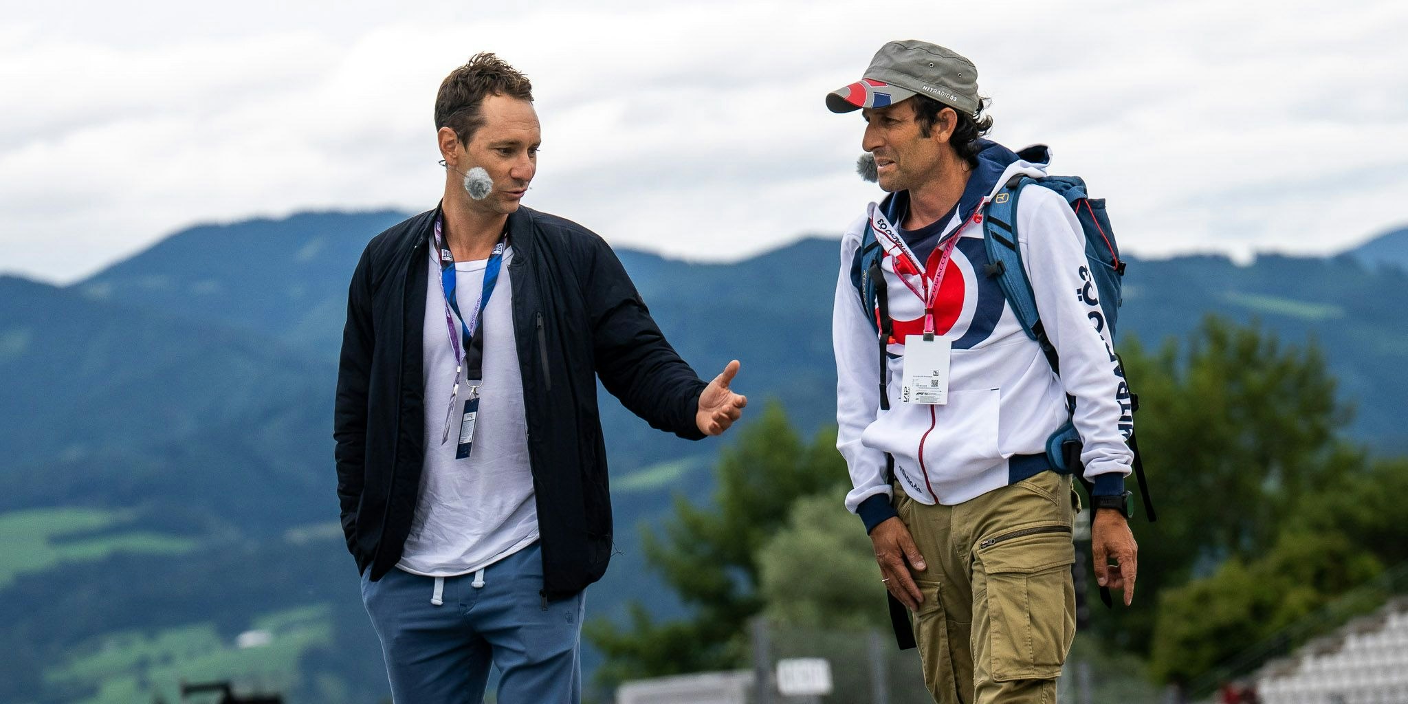 Gleich in der ersten Kurve wird der berühmte Papa zum Thema. Mathias erzählt, was er als Vater besser machen möchte.