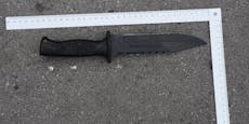 Mann droht mit 35-cm-Messer – Polizist zückt Waffe