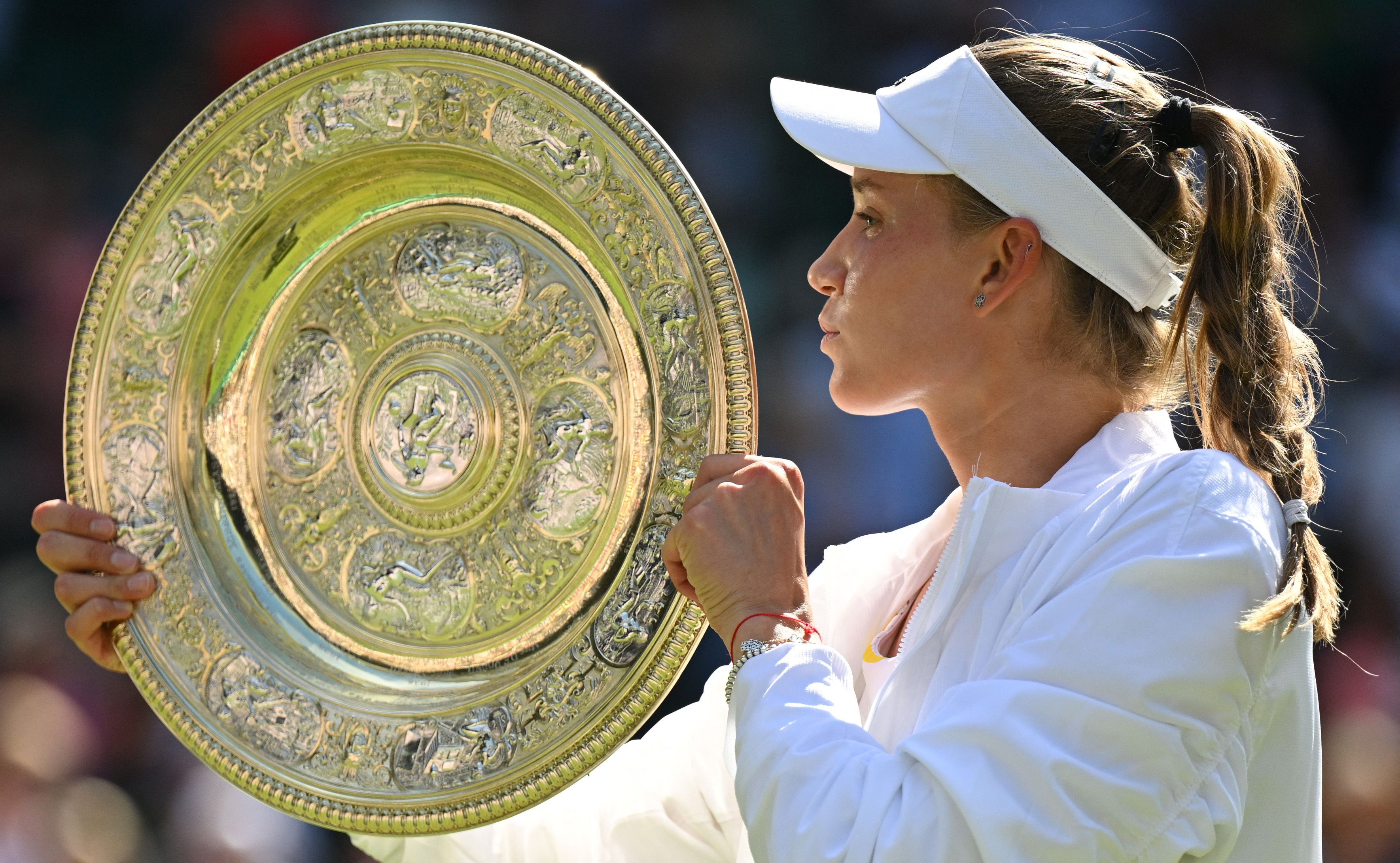 Jelena Rybakina gewinnt das Finale von Wimbledon. 