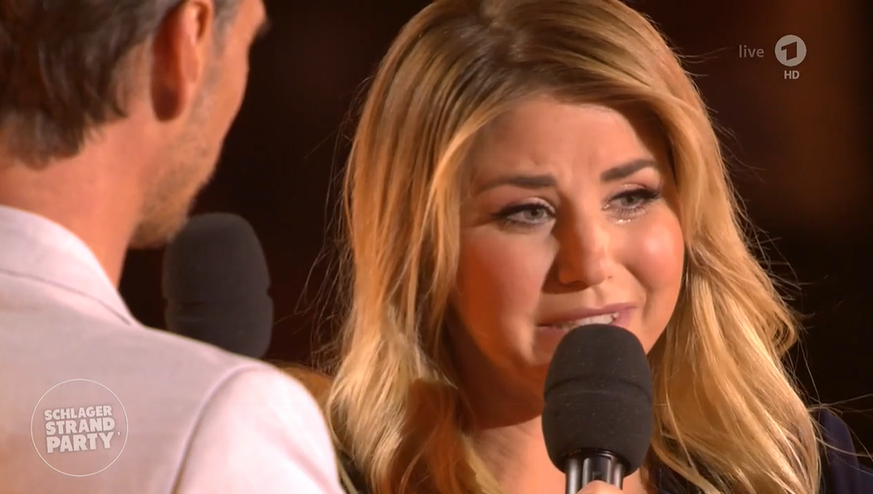 Beatrice konnte ihre Tränen nicht zurückhalten.