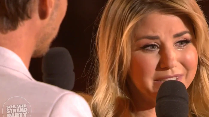 Beatrice konnte ihre Tränen nicht zurückhalten.