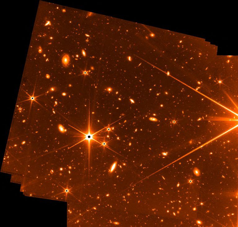 Download von www.picturedesk.com am 11.07.2022 (11:34).  *** SERVICEBILD *** This handout image released on July 6, 2022 by NASA, CSA and FGS shows a Fine Guidance Sensor test image which was acquired in parallel with NIRCam imaging of the star HD147980 over a period of eight days at the beginning of May. - NASA has a provided a tantalising teaser photo ahead of the highly-anticipated release next week of the first deep-space images from the James Webb Telescope - an instrument so powerful it can peer back into the origins of the universe. The first fully formed pictures are set for release on July 12, but NASA provided an engineering test photo on July 6 -- the result of 72 exposures over 32 hours that shows a set of distant stars and galaxies. (Photo by various sources / AFP) / RESTRICTED TO EDITORIAL USE - MANDATORY CREDIT "AFP PHOTO / NASA, CSA, and FGS " - NO MARKETING - NO ADVERTISING CAMPAIGNS - DISTRIBUTED AS A SERVICE TO CLIENTS - 20220707_PD10208 - Rechteinfo: Servicebild (SB) Bei diesem Bild ist PictureDesk ausschlieÃlich technischer Dienstleister und stellt eine technische BearbeitungsgebÃ¼hr in Rechnung. PictureDesk ist weder Urheber noch Rechteinhaber. Die Nutzung liegt in alleiniger Verantwortung des Kunden. Nur fÃ¼r redaktionelle Nutzung! Werbliche Nutzung erfordert Freigabe: bitte schicken Sie uns eine Anfrage.