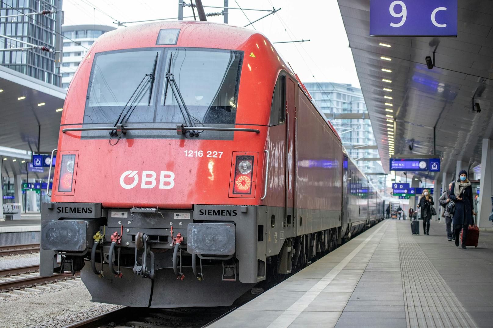 Eine "Railjet"-Zuggarnitur am Wiener Hauptbahnhof. (Symbolbild)