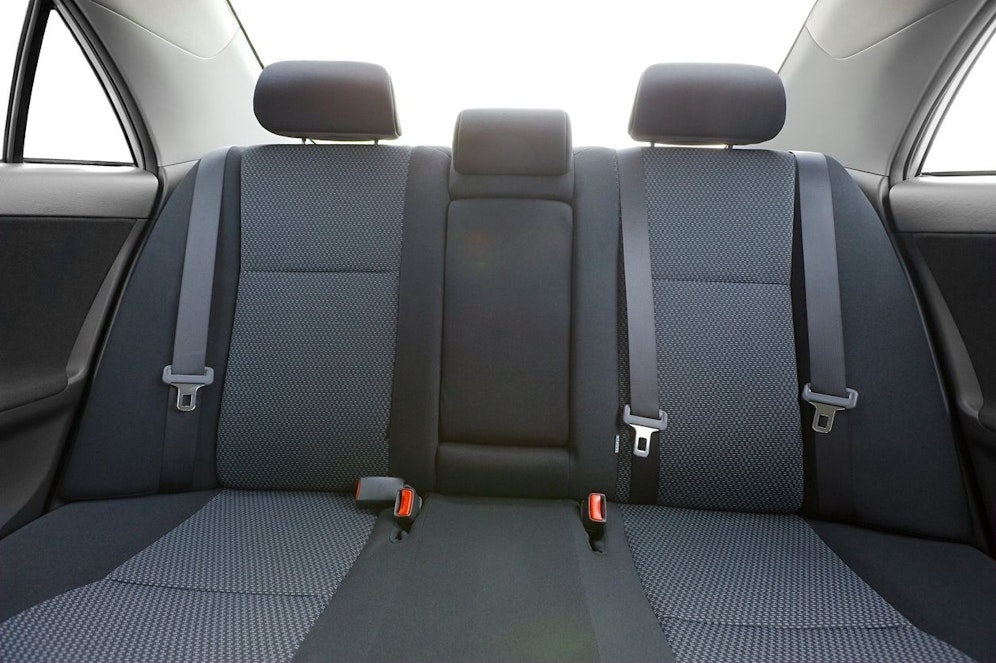 Im Idealfall bleibt nach dem Aussteigen des Fahrgastes nichts auf dem Rücksitz zurück.