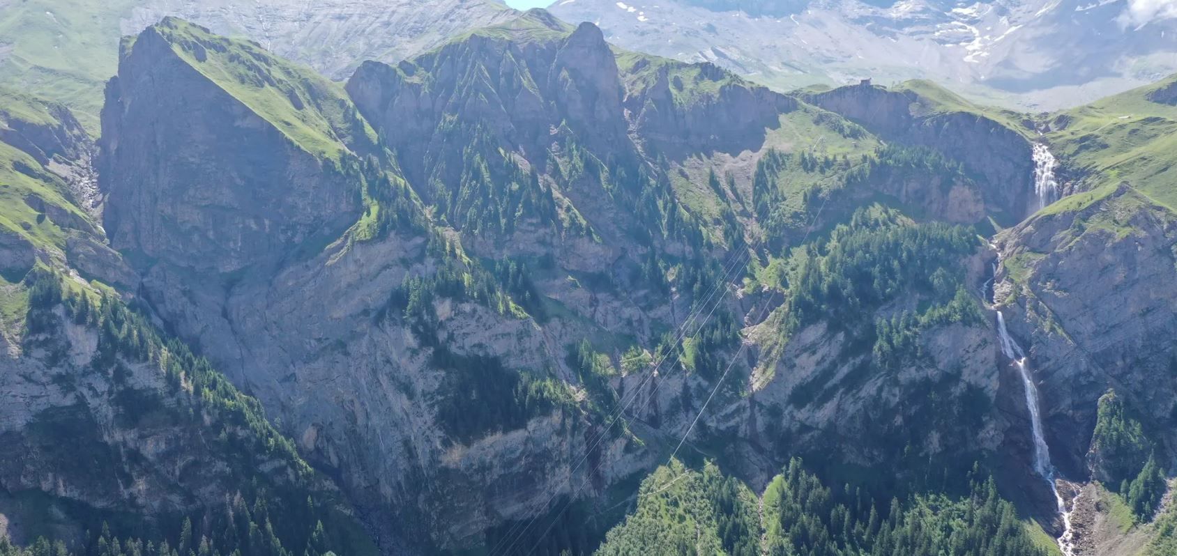 Der Wanderer war abseits eines Wanderwegs unterwegs.