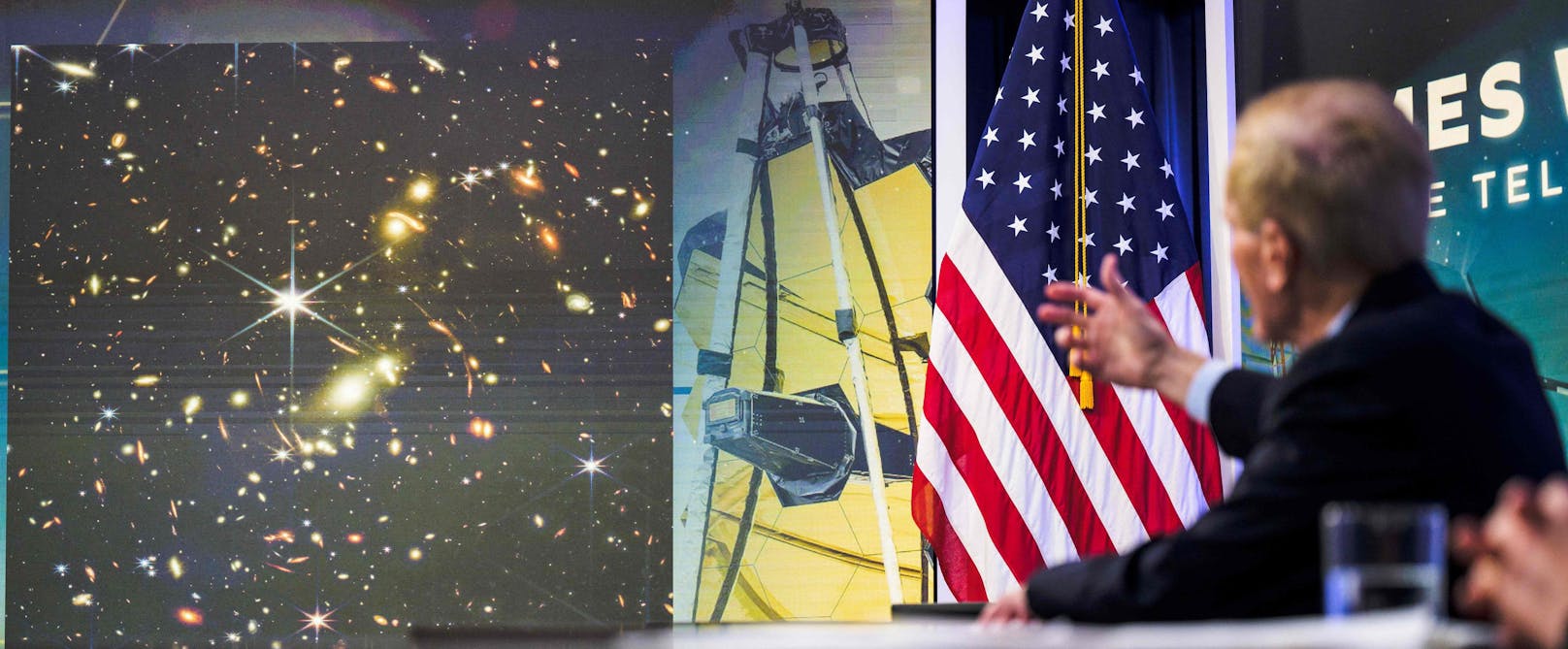 NASA-Administrator Bill Nelson führte durch die Präsentation.