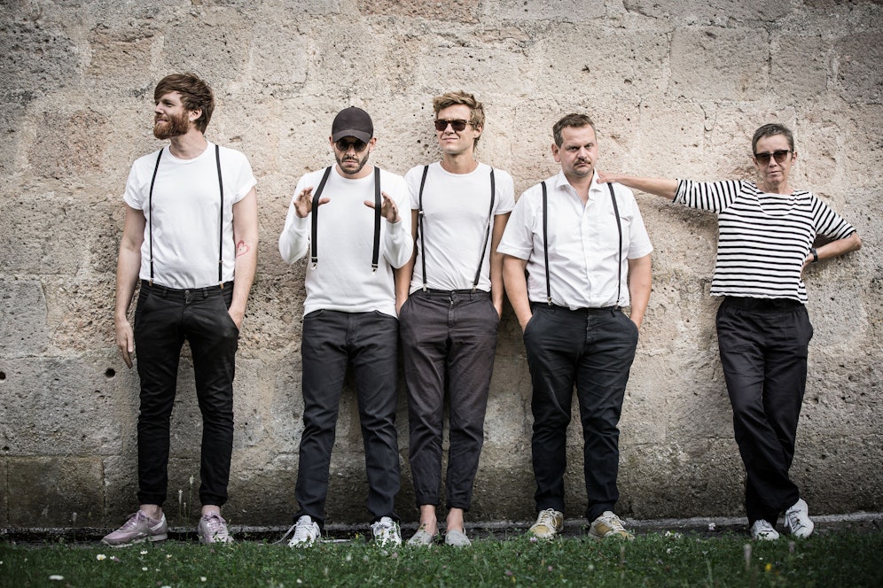 Clemens Wenger (2. von links) ist der Keyboarder der Band.