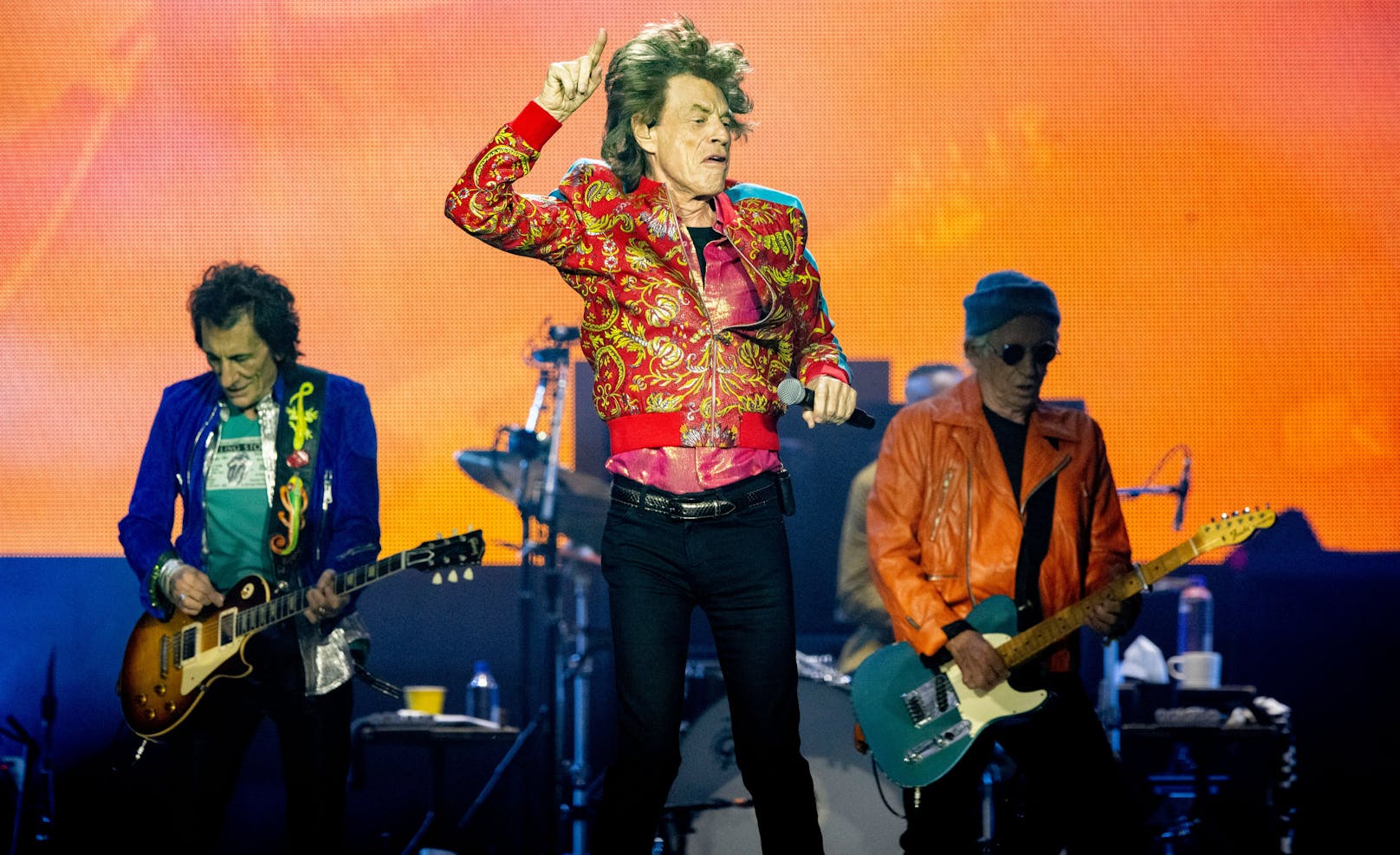 The Rolling Stones spielen beim Live-Aid-Konzert für die Ukraine.