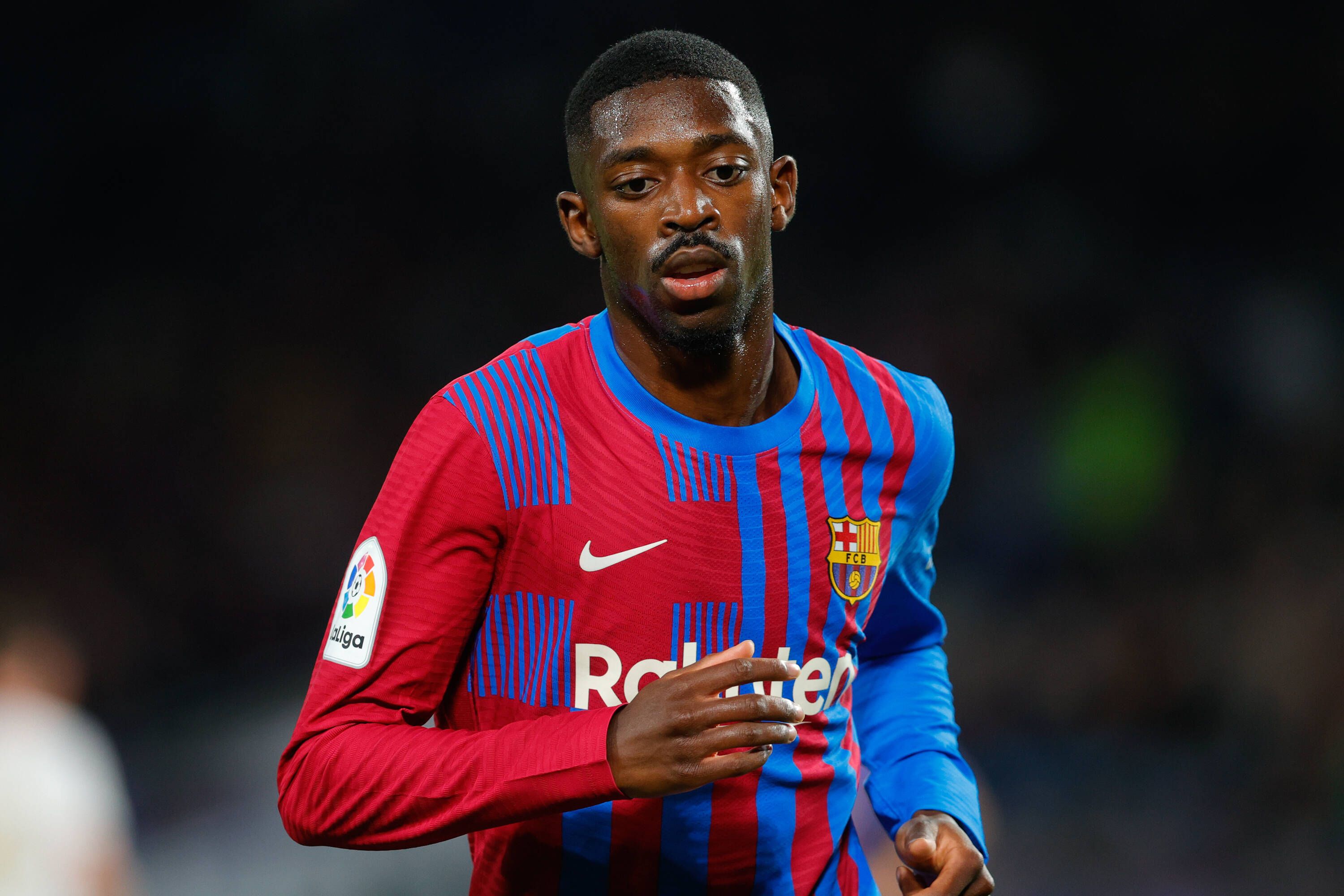 Ousmane Dembele bleibt nun doch bei Barcelona. 