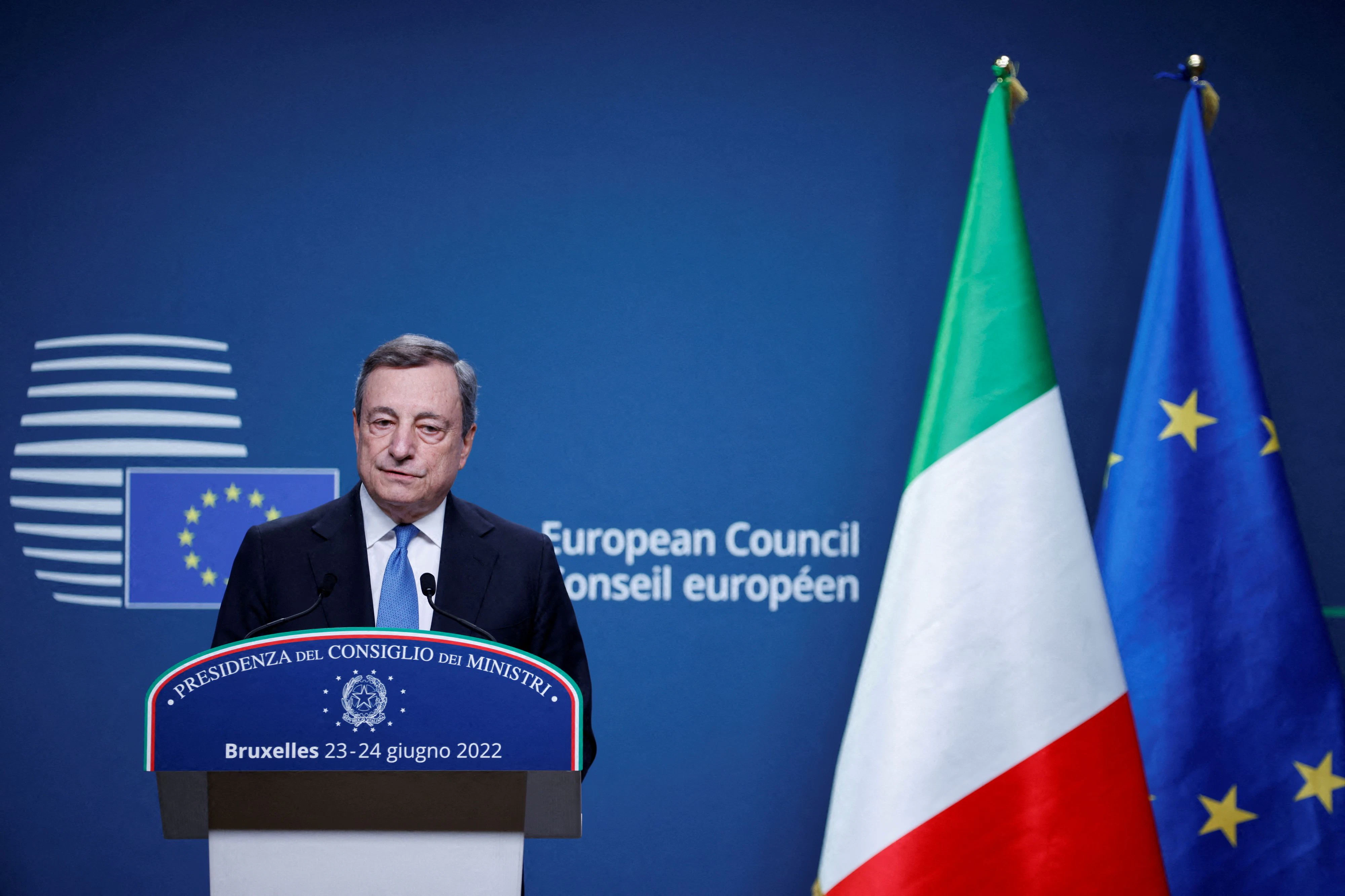 FILE PHOTO: Italian Prime Minister Mario Draghi attends a news conference during a European Union leaders summit in Brussels, Belgium June 24, 2022. REUTERS/Johanna Geron/File Photo