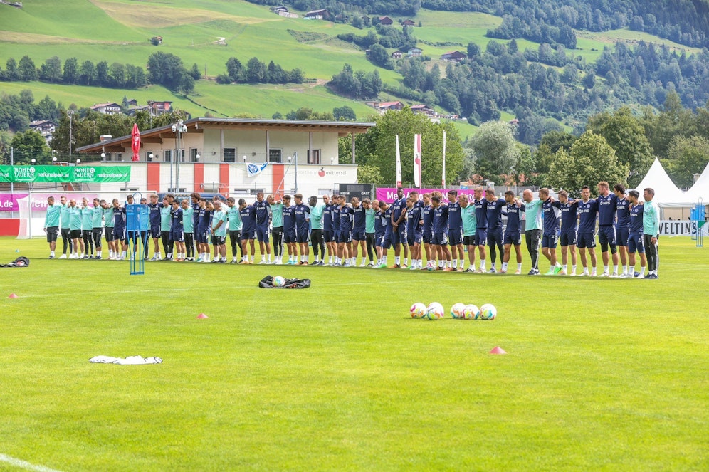 Schweigeminute für den toten Fan.