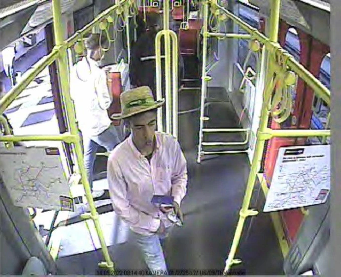 Fahndung in Wien nach Handyraub in einer U-Bahn-Station im Bezirk Neubau.