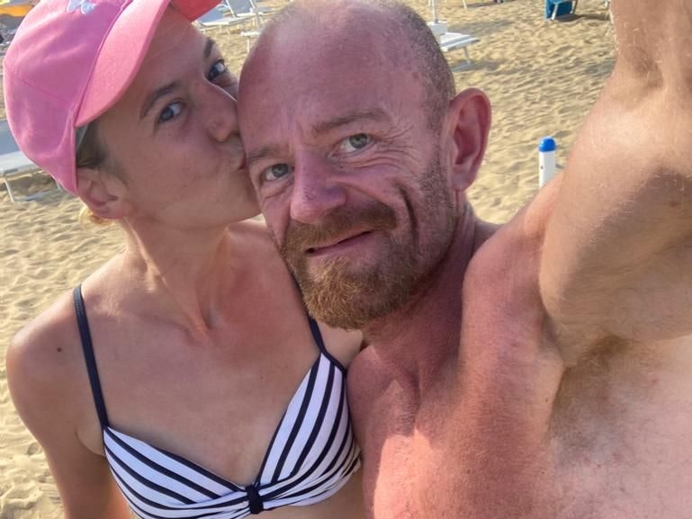 Ninas Sommer-Urlaub könnte sich schon rasch in Staub auflösen. Nämlich dann, wenn sie vor den Flammen fliehen müssen.