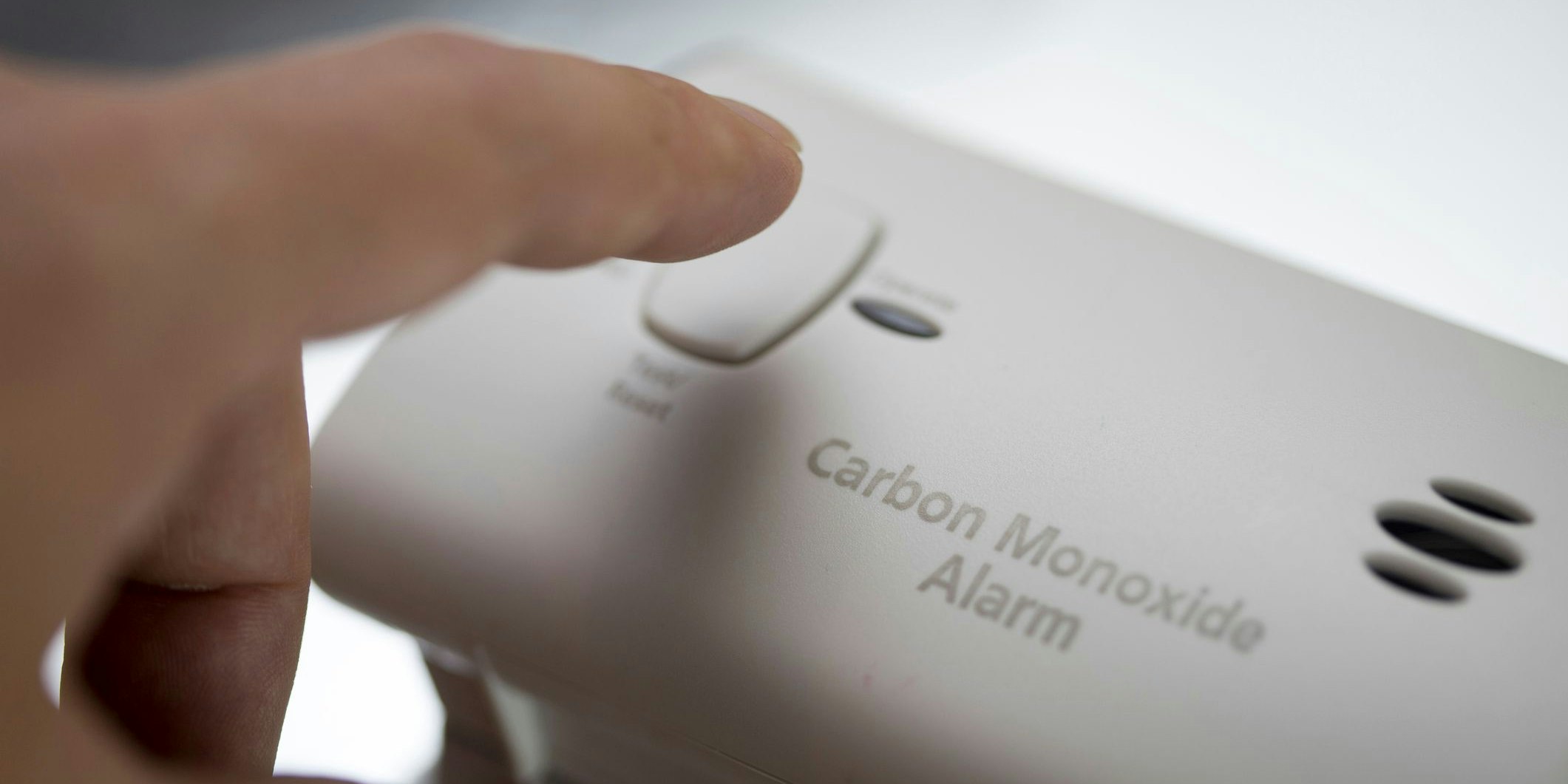 Ein CO-Melder kann Leben retten. (Symbolbild)